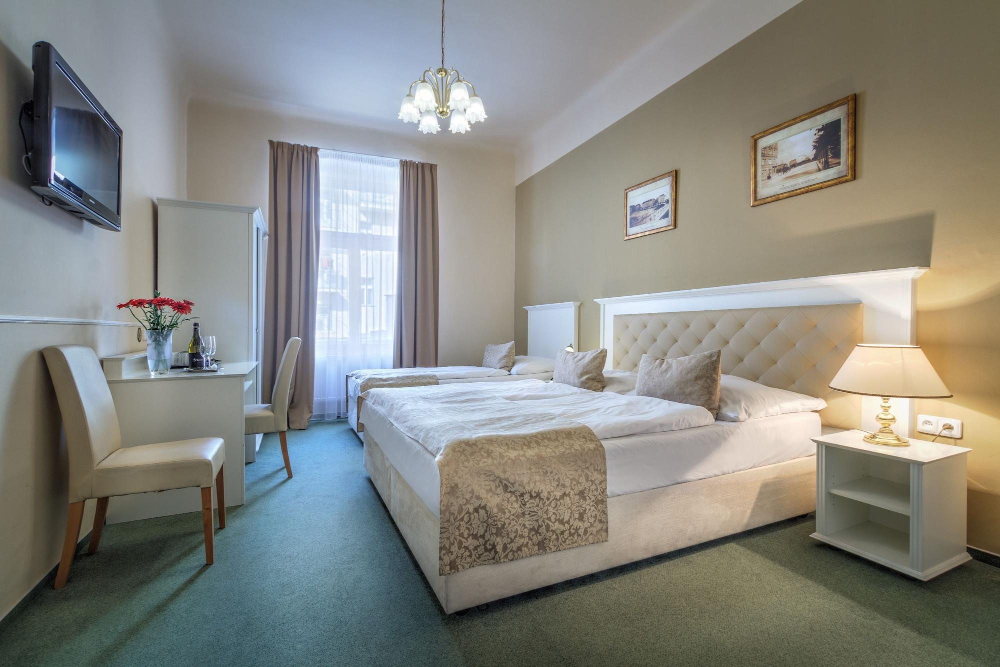 Hotel Taurus Praga Esterno foto