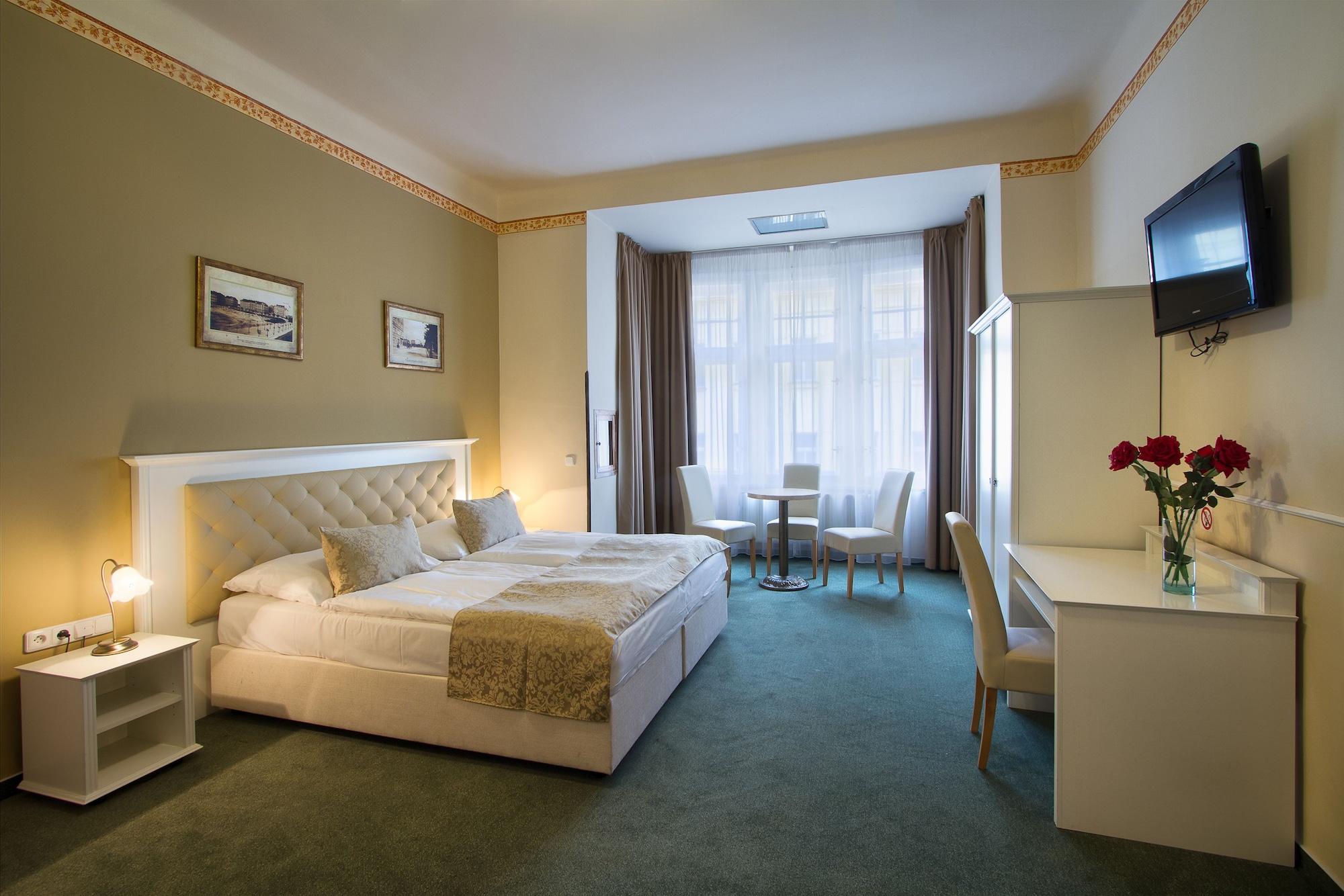 Hotel Taurus Praga Esterno foto