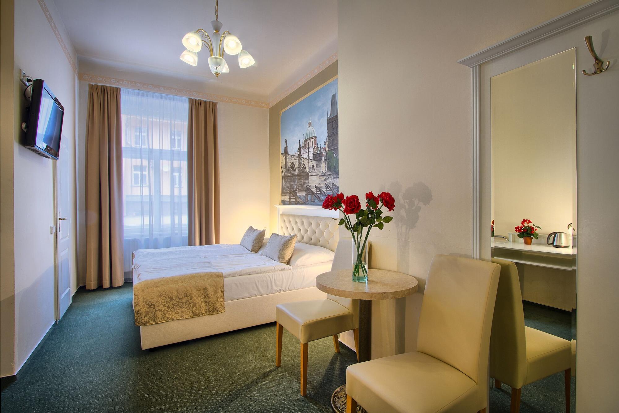 Hotel Taurus Praga Esterno foto