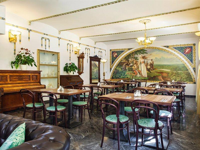 Hotel Taurus Praga Esterno foto