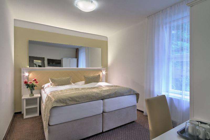 Hotel Taurus Praga Esterno foto